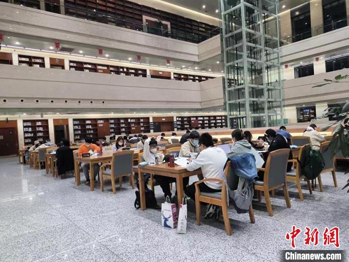 ����һ��ͼ����ڣ��кܶ�������ѧϰ(����ͼ) ̷ΰ�� ��