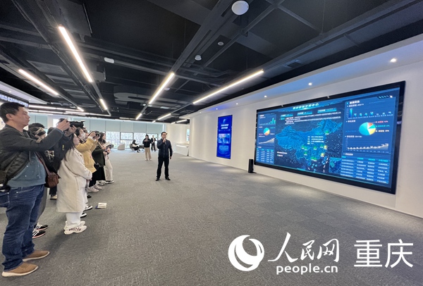 �ɷ����߽��������ݽ������ġ������� ������