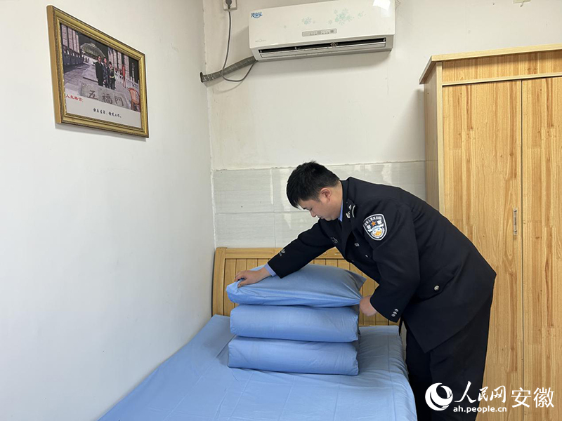 ���н��Ķ����Ž�ΰ����������ǰ��ִ�ڴ��̡����������� �߷�Ծ��