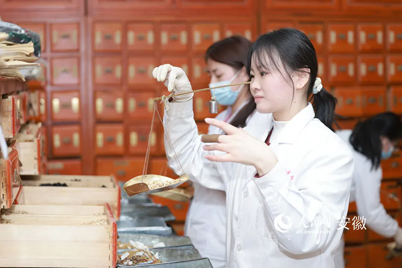 ҽ����Ա������ҩ������������ ��������