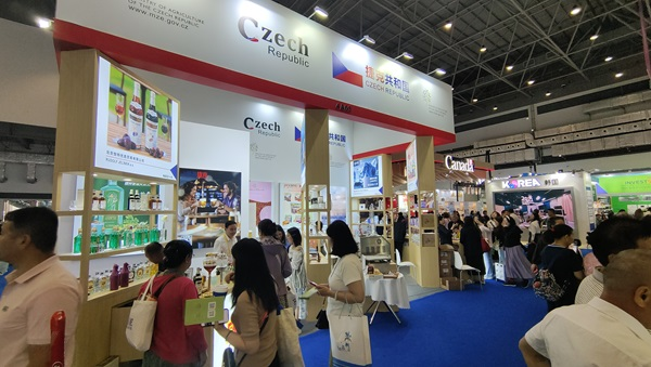 ��չ���ڸ���չ̨�ɹ�����ѯ������������ ��ͮ��