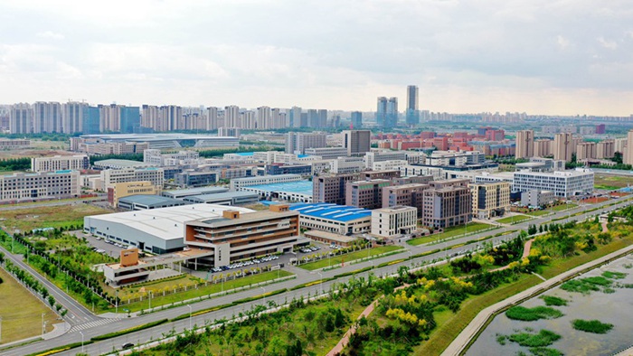 位于长春新区的一家家光电企业走上了协同化发展之路。(长春新区供图)