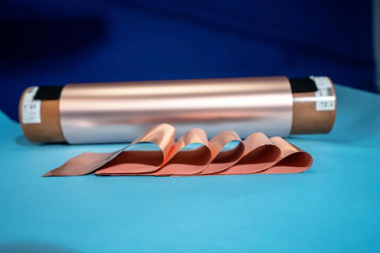 铜陵有色生产的铜箔。受访者供图