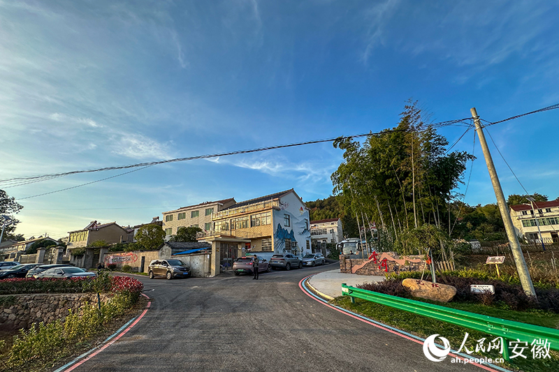 ��ɽ��������һ�µĴ�ׯ������������ ��ϣ����