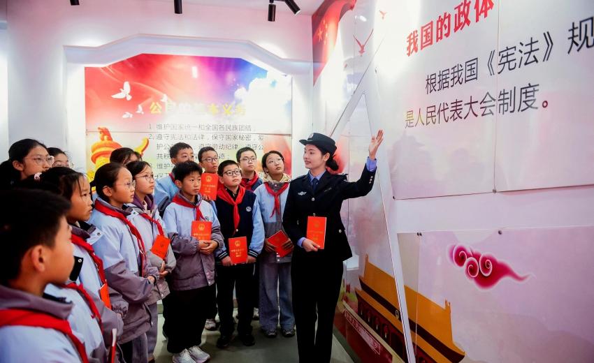 ���ܡ���δ�� ��������ͯ��