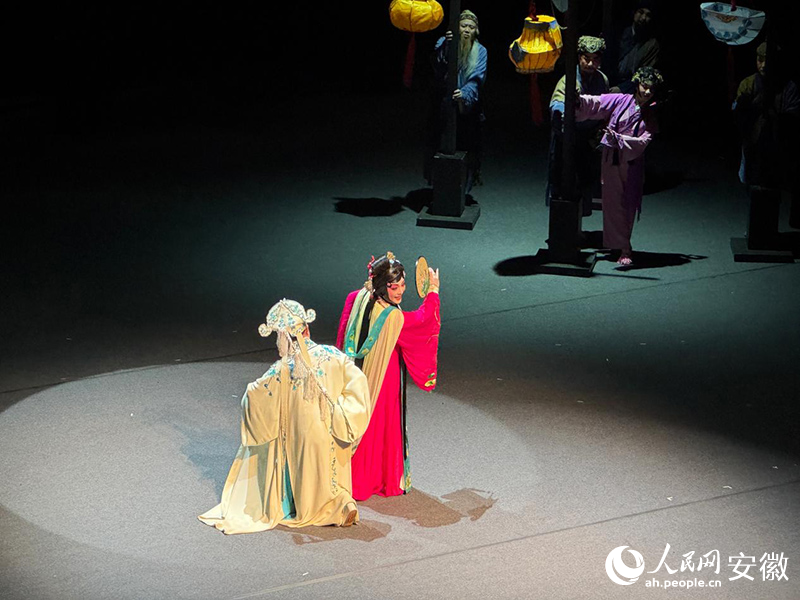 1��15���������硶�����ɡ��ݳ��ֳ��� ���������� ��������