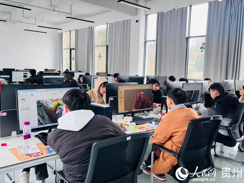 �ڹ����й�ɽ���������ݱ�ע�������ȡ������������� �½�Ȫ��