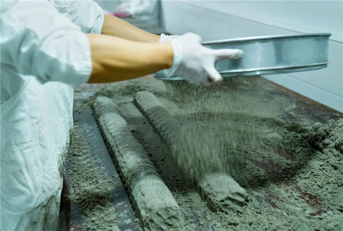 ʦ���ֳ�ɸ�̣�Ϊ�������������Ϸ��ϡ�