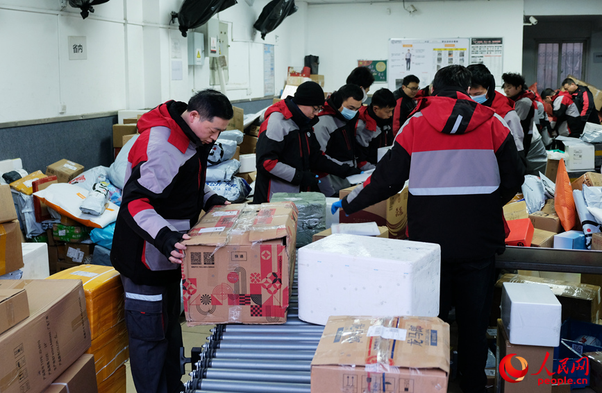 2��5��6��30�֣�����δ���������ֺ�ͬ���ѿ�ʼæµ����������ּ��λ������������ ����Ԫ��