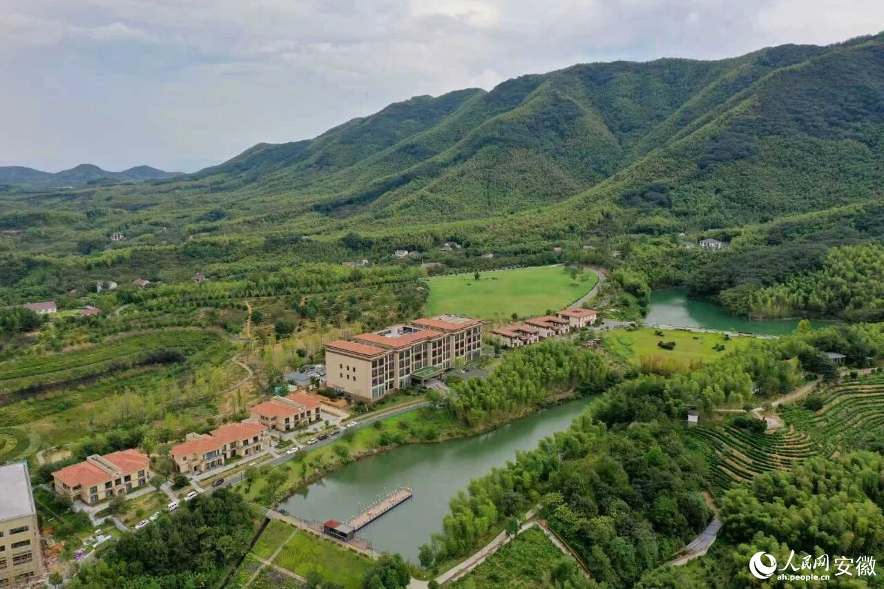 澄德现代庄园。人民网记者 陈若天摄
