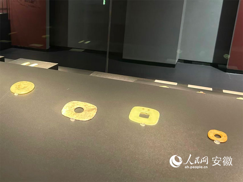 ���̲��ַ�����չƷ������������ �߷�Ծ��