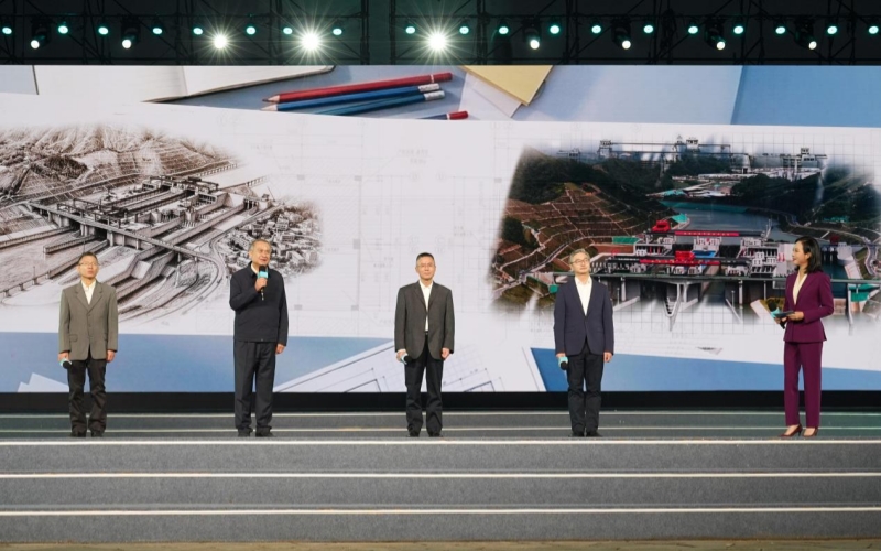 �����͹��̡���λ��ʦ���������������Ĺ��¡����췽��ͼ