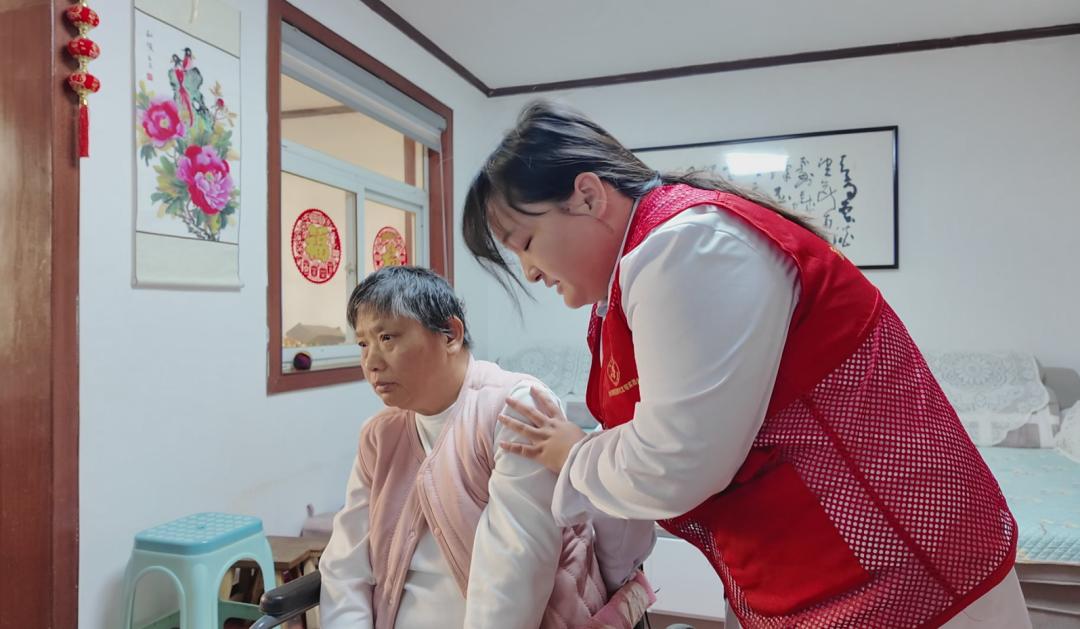 宿州市埇桥区：从“跑机构”到“进家门”埇桥居家康复兜住民生底线(图1)